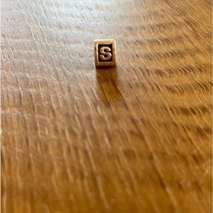 Pandora “S” charm